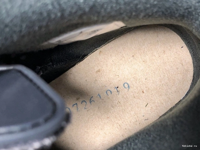 Reps TB CN1084-200 Medium Air Travis x Jordan Olive Scott 6 0713